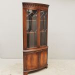 1756&nbsp;9357&nbsp;Hörnvitrinskåp